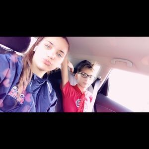 Meet your Posher, Chloe